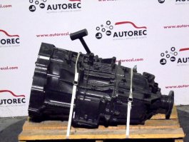 Caja cambios 6 S 300 Renault Maxity 130.35 - 2