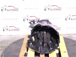 Caja cambios Nissan Cabstar F24.25.35 - 3