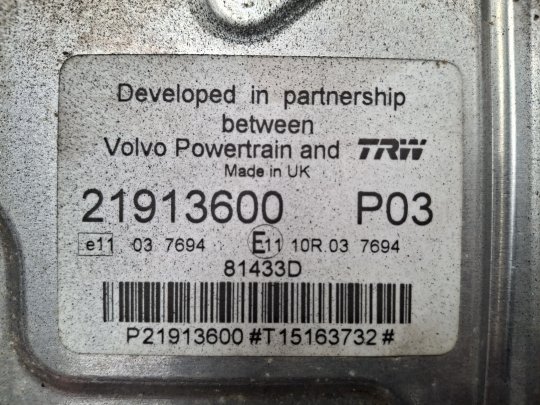Centralita motor 21913600 P03 Renault D 16 WIDE 250