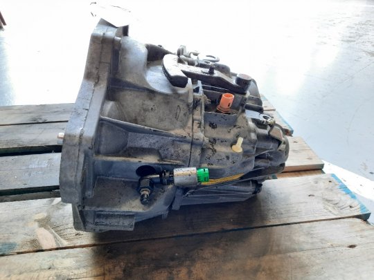 Caixa canvis PK6070 Renault Master 2,5D Dci  - 1