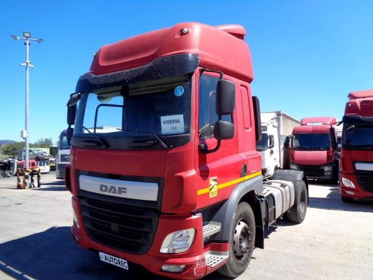 Tractora Daf CF 440  - 1