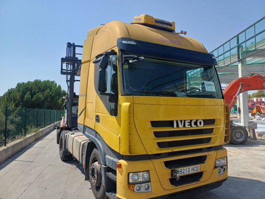 Tractorhead Iveco Stralis 440S45  - 1
